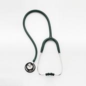 Widok z góry na stetoskop Professional dla pacjentów dorosłych, zielony