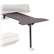 Stolik klepsydrowy Carbon Lights™ Hourglass Table, #A-30650-C, przymocowany do stołu operacyjnego
