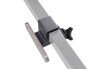 Rieles accesorios, riel de accesorios corto, vista superior cerrada, vista 3/4, apuntando hacia la esquina derecha, riel de 6 pulgadas para estructura flexible