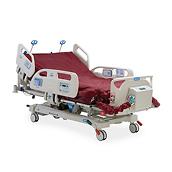 Łóżko bariatryczne Compella firmy Hillrom(TM) pozwala zachować pacjentom komfort psychiczny dzięki swojej konstrukcji, która przypomina standardowe łóżko szpitalne.