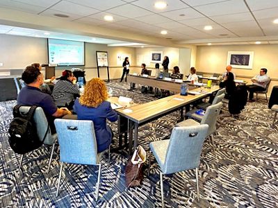  A group of safe patient handling & mobility clinical experts discusses current challenges and opportunities