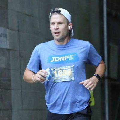 Jef Malpass running a marathon