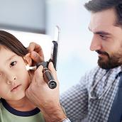 Welch Allyn MacroView Plus Otoscope and iExaminer Pro System, pediatric ear exam