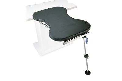 Stół klepsydrowy Basic Hourglass Table, #O-AHTH, przymocowany do stołu operacyjnego