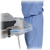 Sistema colector accesible de fácil descarte, instalado en la mesa quirúrgica