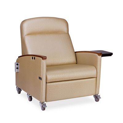 Fauteuil inclinable bariatrique motorisé Hillrom, vue en diagonale