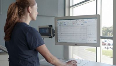 Pantalla de exámenes clínicos para la interacción con el especialista clínico Q-Stress