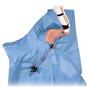 Soporte de brazo Allen® y paciente con cobertura quirúrgica