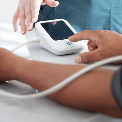 top view of patient standing on Welch Allyn home scale 